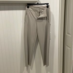 Athletes stellar straight cropped pant, size 2